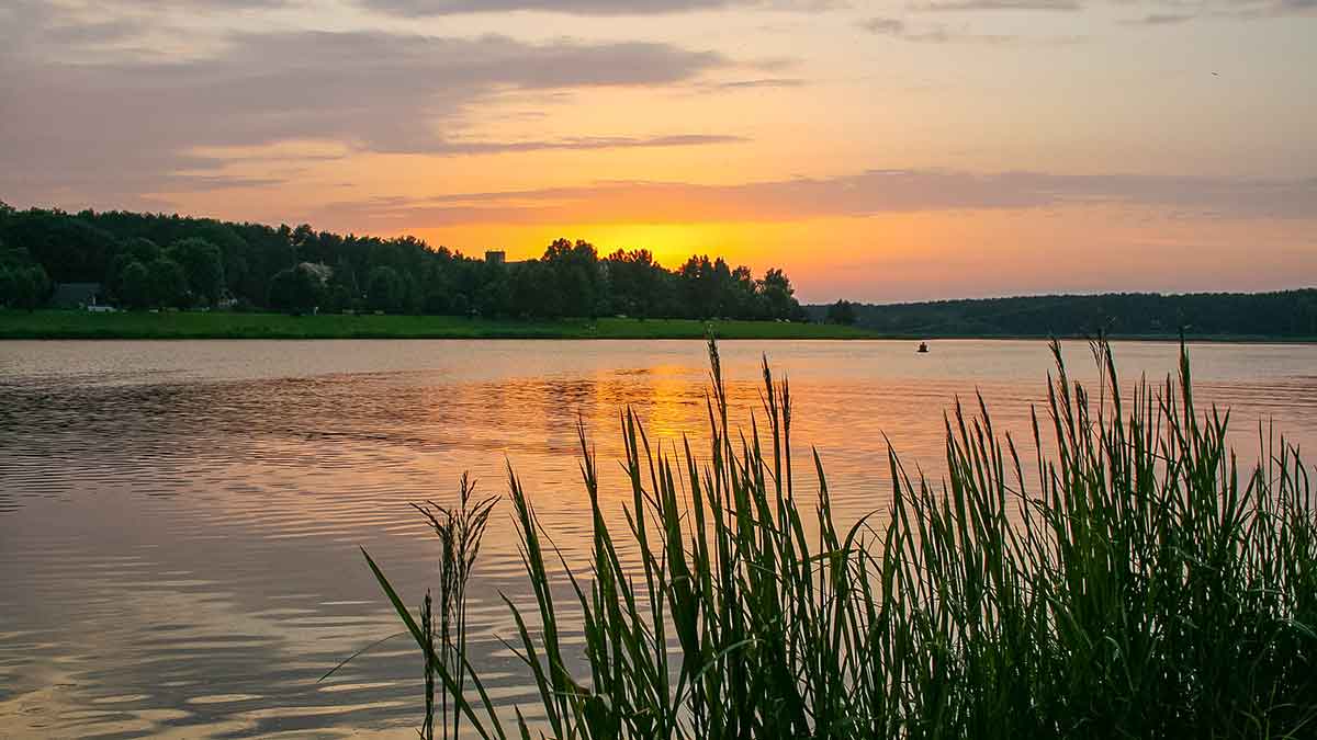 Naktį su plūdine. Pirma dalis