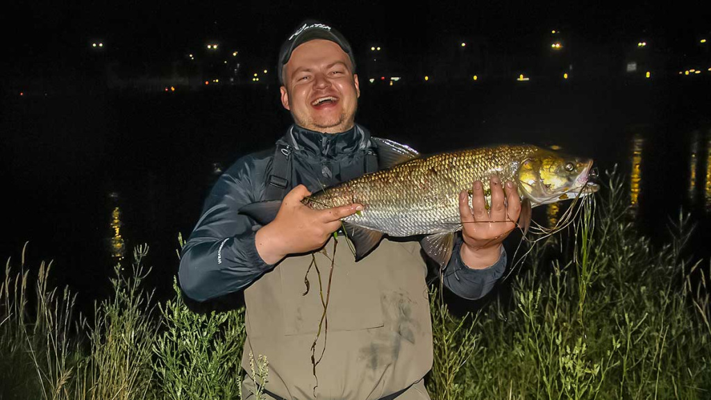 Naktinis spiningavimas vasarą ir kitais metų laikais Naktinis spiningavimas vasarą ir kitais metų laikais