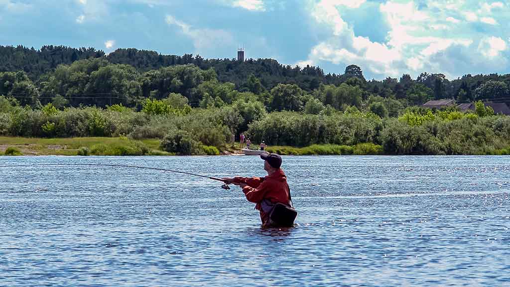 Kodėl spiningaujama įsibridus Kodėl spiningaujama įsibridus